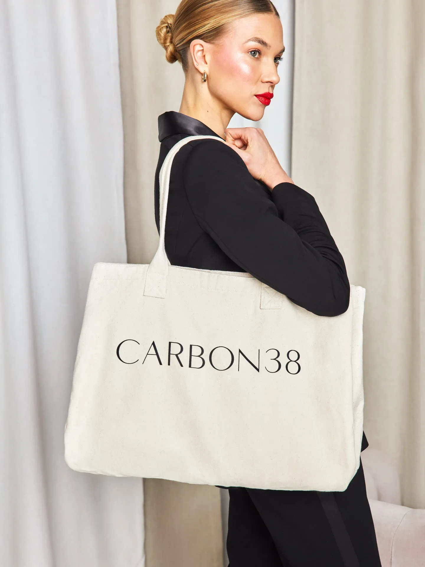 Carbon38 Tote - Natural