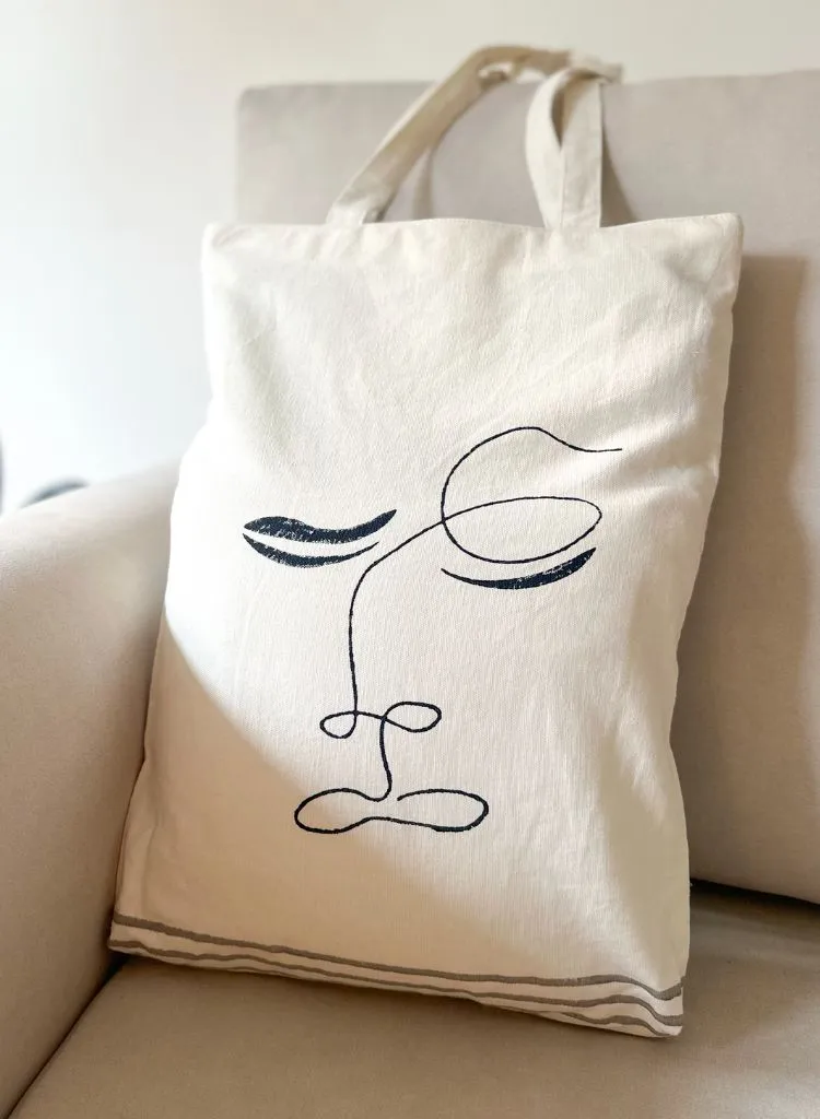 Kanso Tote Bag